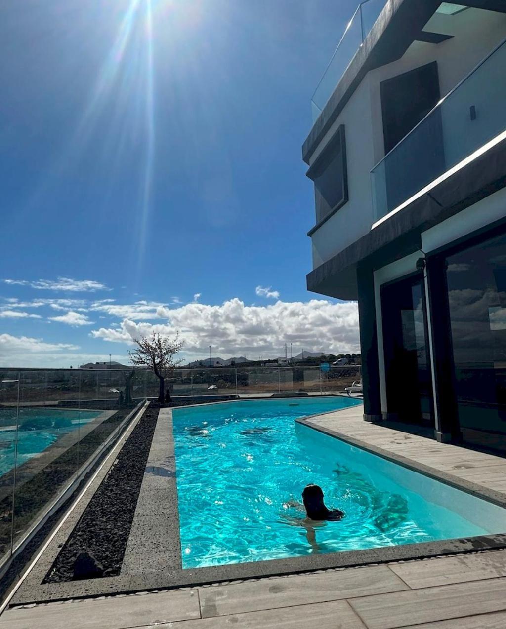 Villa Poseidon Corralejo With Private Heated Pool, Sauna And Stunning Volcano Views By Amazzzing Travel Luaran gambar
