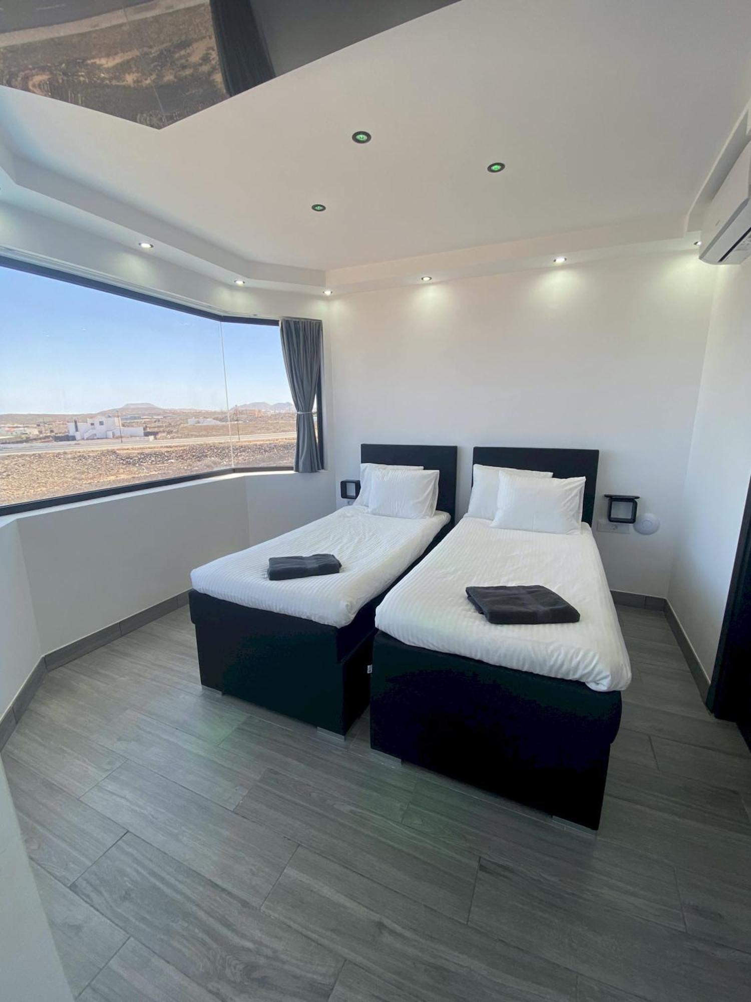 Villa Poseidon Corralejo With Private Heated Pool, Sauna And Stunning Volcano Views By Amazzzing Travel Luaran gambar